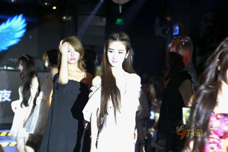 美女如云：ChinaJoy星秀天使之夜上海盛装开幕