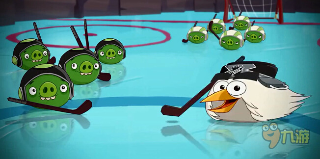 《愤怒的小鸟:朋友版》冰球联赛短片 小鸟绿猪