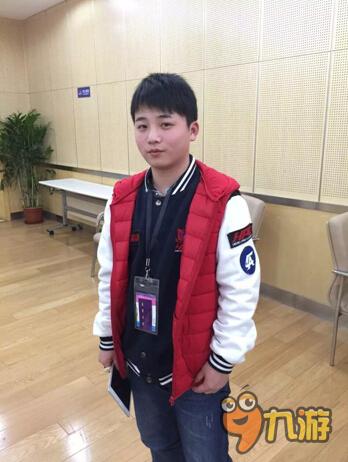 创造新纪录!手游电竞造就最年轻百万富豪_九游