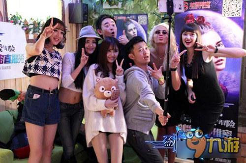 《新剑与魔法》百余部高配手机回馈玩家