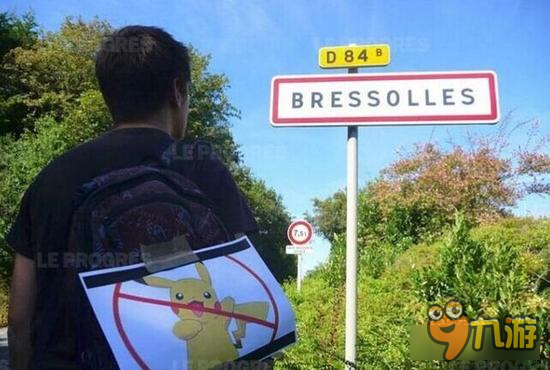 担心小孩玩手游上瘾 法国小镇禁玩《精灵宝可梦GO》