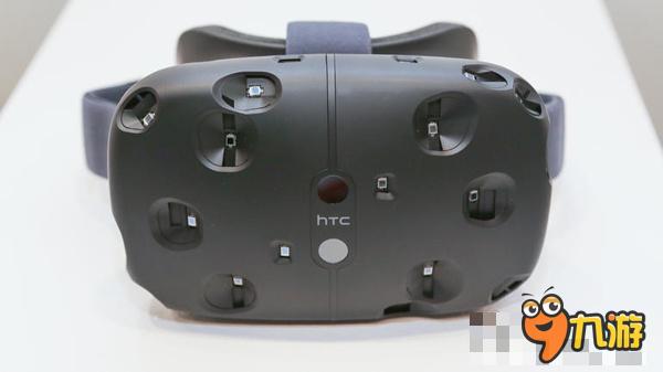 VR競(jìng)爭(zhēng)越來(lái)越激烈！HTC ViVE定于明年4月上市