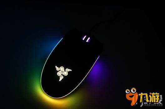 Razer Diamondback响尾蛇幻彩版游戏鼠**拆解评测