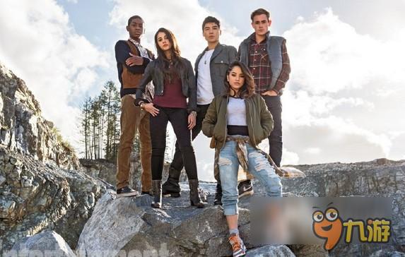 童年回忆 比原版人物好看！《恐龙战队》电影版反派丽达女王亮相