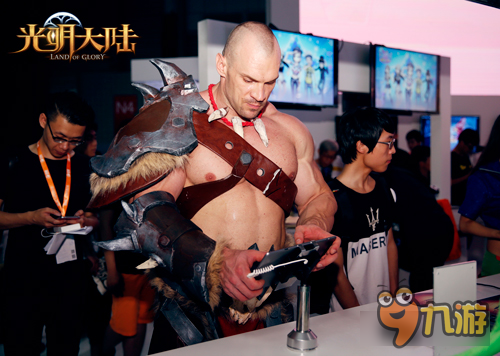 超模COS《光明大陆》ChinaJoy首秀曝光