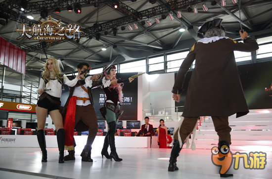 超模COSER引燃全场《大航海之路》CJ首秀火爆