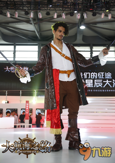超模COSER引燃全场《大航海之路》CJ首秀火爆