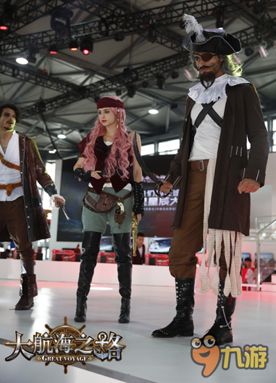 超模COSER引燃全场《大航海之路》CJ首秀火爆