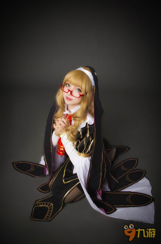 螺旋境界線人氣角色芙爾娜神還原COS